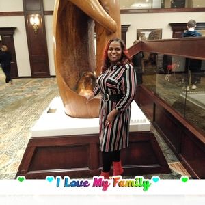 Meet your Posher, Angela